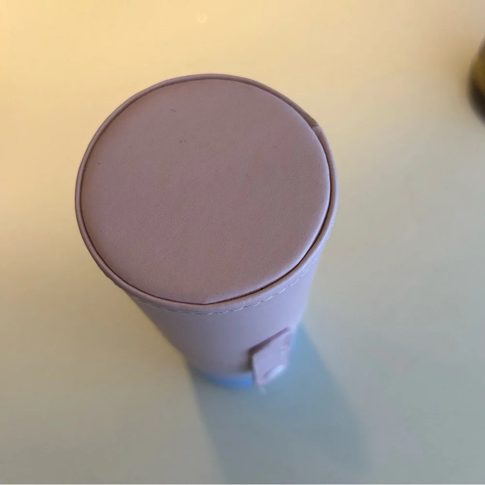 Makeup brush Cylinder Travel Holder